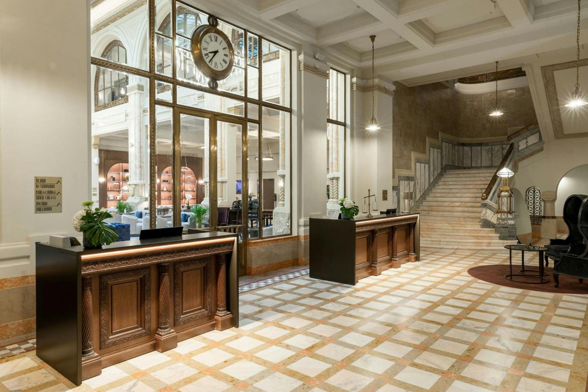 The Marmorosch Bucharest, Autograph Collection Hotel Exterior photo The hotel's lobby