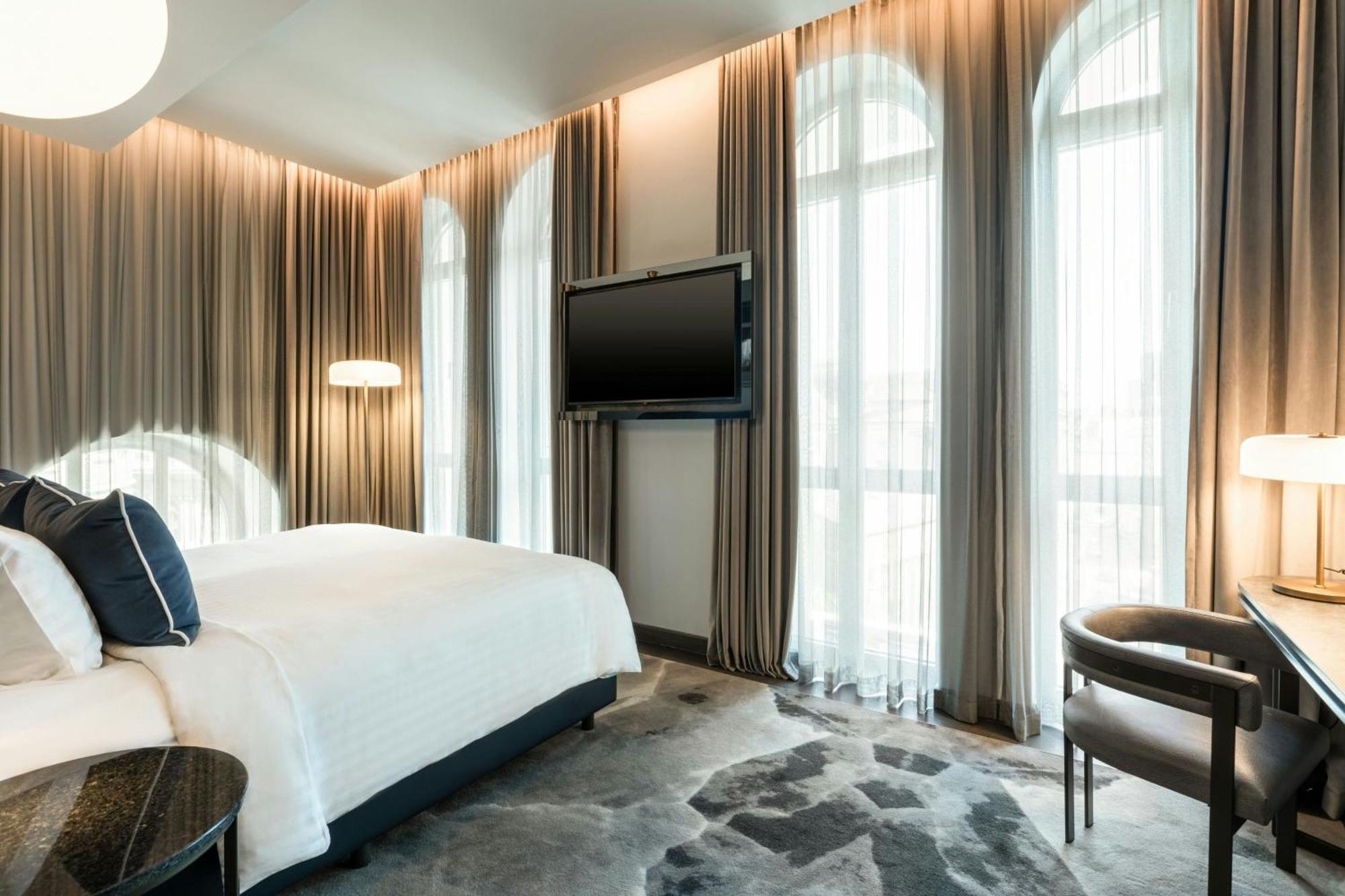 The Marmorosch Bucharest, Autograph Collection Hotel Exterior photo Deluxe Room